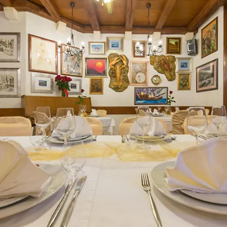 Sorgo Palace 4* Ston