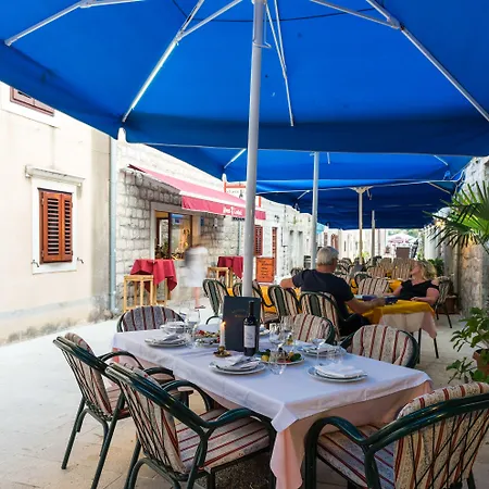 Sorgo Palace 4*