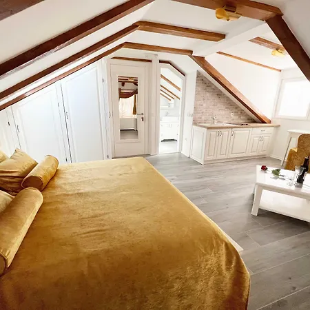 Pensión Sorgo Palace Ston