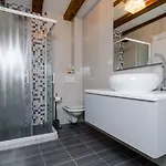 Sorgo Palace 招待所 4*