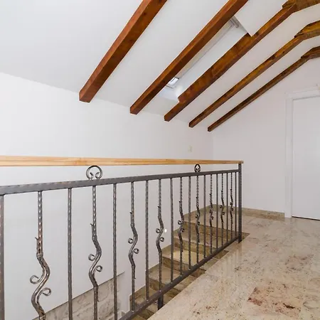 Sorgo Palace Gasthof 4*