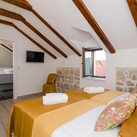 Sorgo Palace Guest house 4*