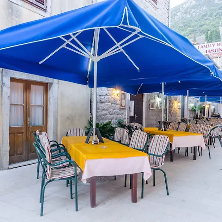 Gostinjska kuća Sorgo Palace 4*
