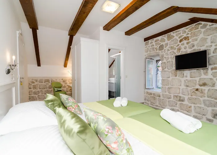 Sorgo Palace 4* Ston