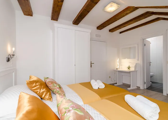 Sorgo Palace 4* Ston